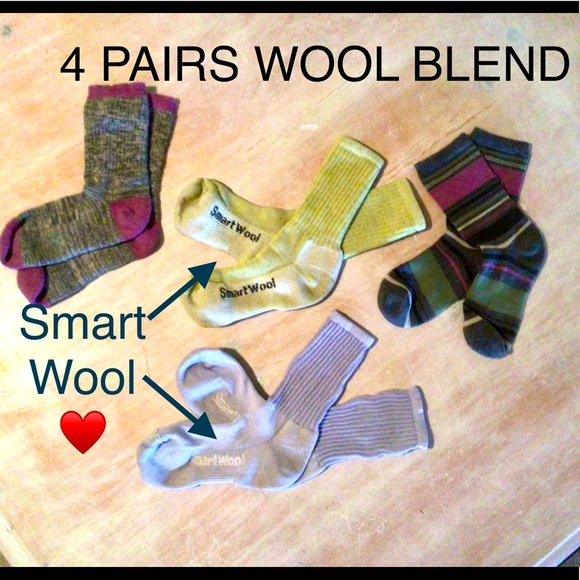 Smartwool Accessories - 4 PAIRS WOOL BLEND SOX EUC SMARTWOOL & KIRKLAND